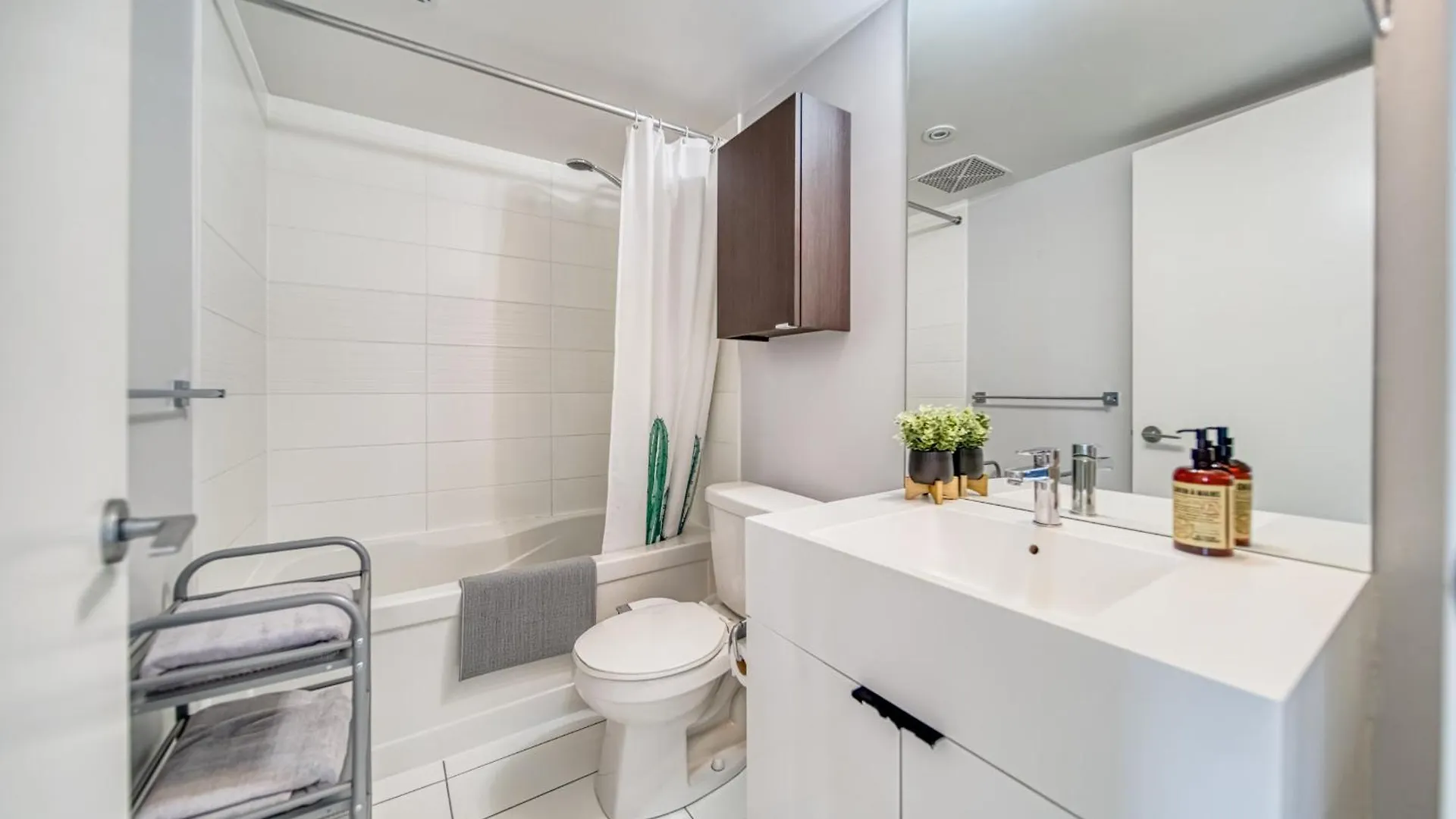 Ohio Global Stay Toronto Apartment